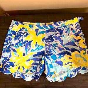 Lilly Pulitzer Callahan shorts size 4
